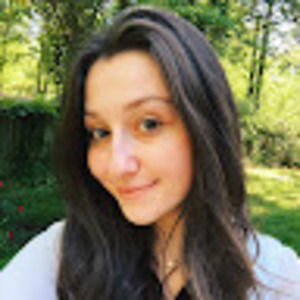 Meet your Posher, Caitlin